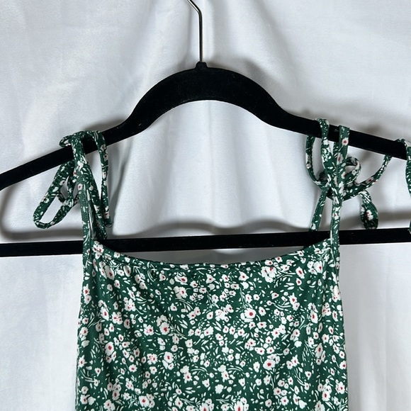 LONESS MIDI DRESS FLORAL SIZE(M) - Picture 6 of 6